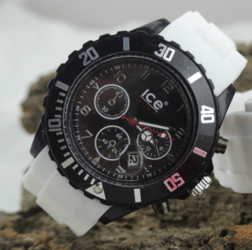 WA0031 ICE Watch with date function