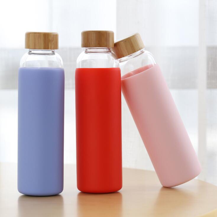 WAB028 Glass water bottle with silicone pouch and bamboo lid