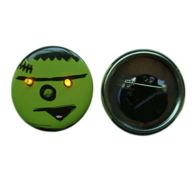 FLA029 tin LED flashing badge